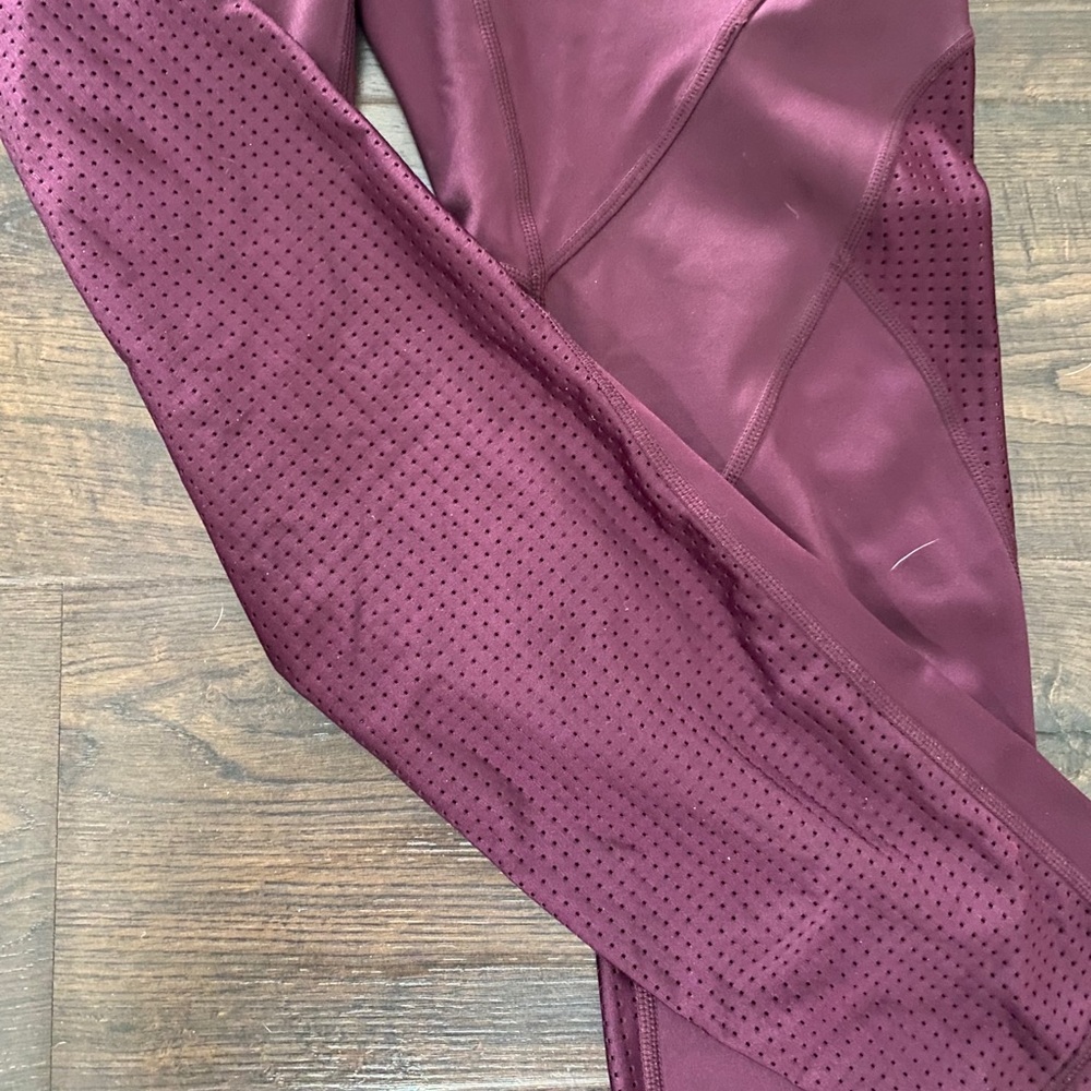 Fabletics leggings - Picture 2 of 3